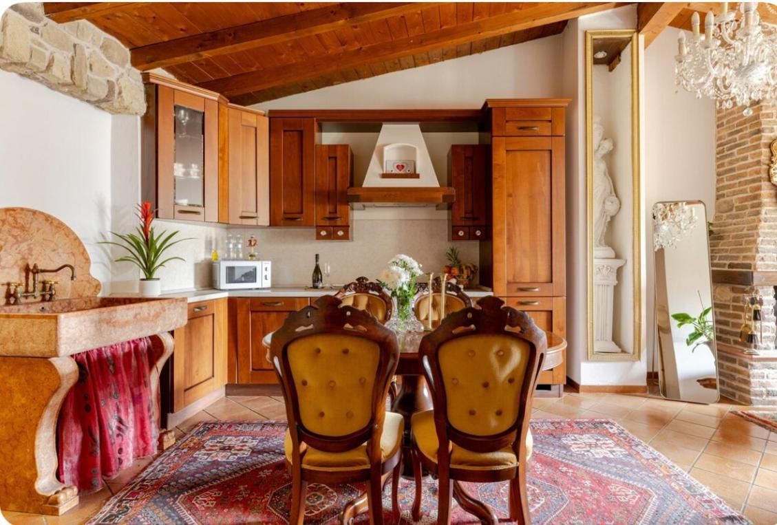 Affascinante Nel Castello. Apartment *